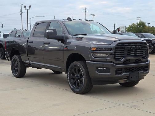 2025 RAM 2500 Big Horn Crew Cab 4x4 6'4' Box