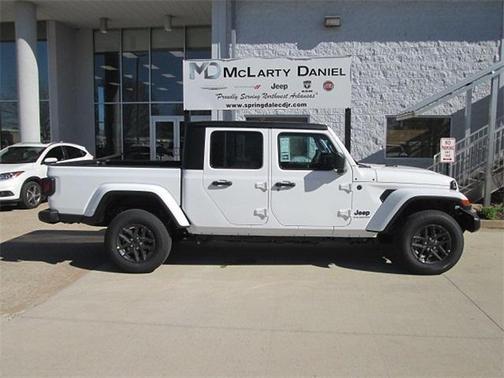 2024 Jeep Gladiator Sport S