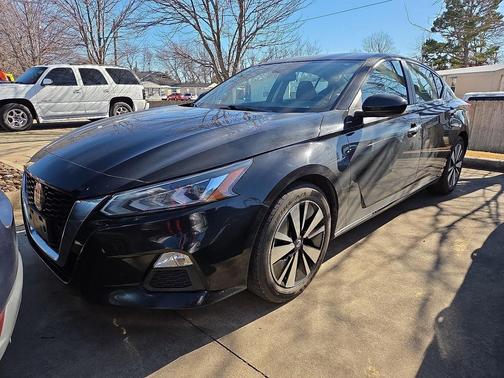 2021 Nissan Altima 2.5 SV