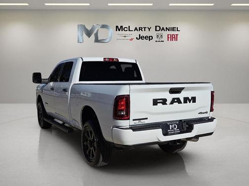 2025 RAM 2500 Big Horn Crew Cab 4x4 6'4' Box