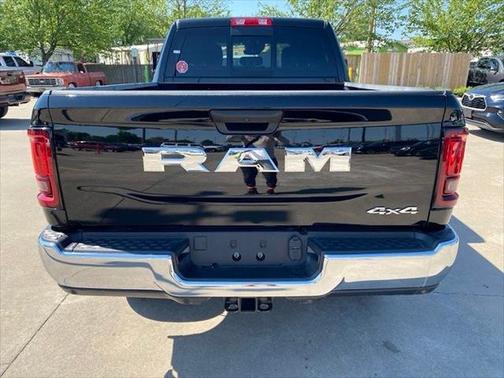 2025 RAM 2500 Tradesman Crew Cab 4x4 6'4' Box