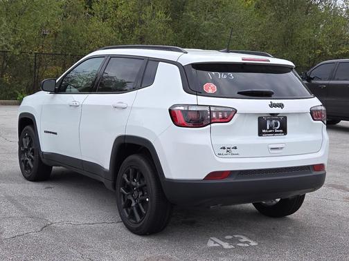 2026 Jeep Compass Latitude