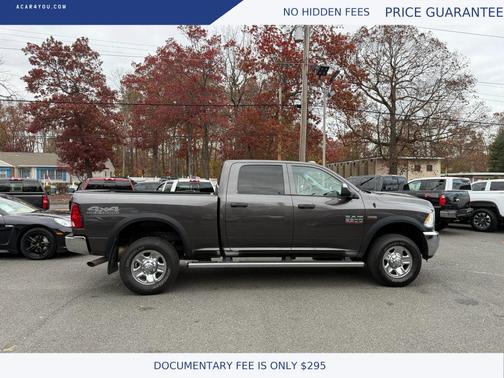 2017 RAM 2500 Tradesman Crew Cab 4x4 6'4' Box