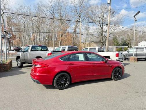 2020 Ford Fusion SE