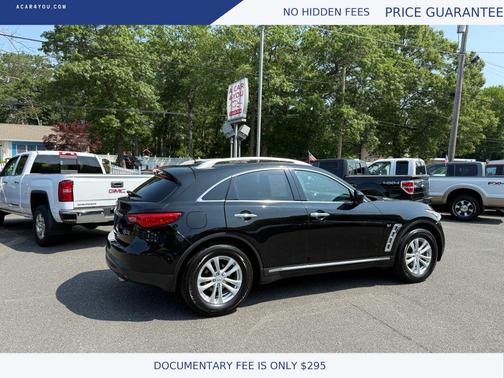 2017 INFINITI QX70 Base