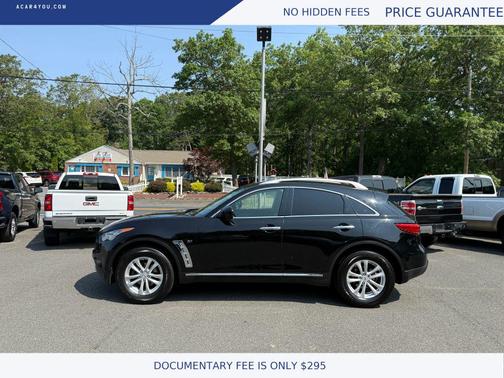 2017 INFINITI QX70 Base