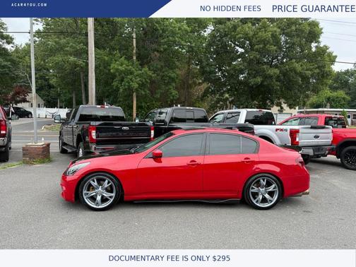 Red 2013 INFINITI G37x Base