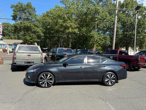 2021 Nissan Altima 2.5 SV