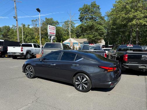 2021 Nissan Altima 2.5 SV