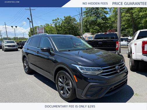 Black 2022 Volkswagen Tiguan 2.0T SE 4MOTION