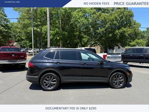 Black 2022 Volkswagen Tiguan 2.0T SE 4MOTION