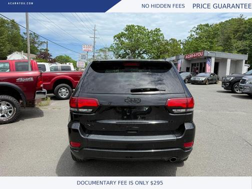 Black 2019 Jeep Grand Cherokee Altitude