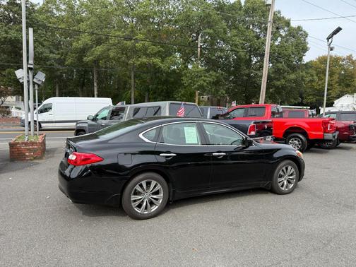 2013 INFINITI M37x Base