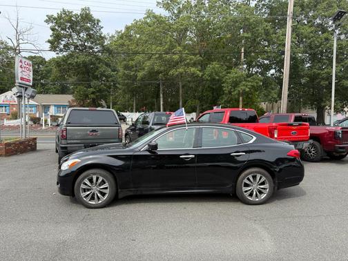 2013 INFINITI M37x Base