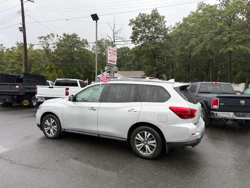 2020 Nissan Pathfinder SL 4WD