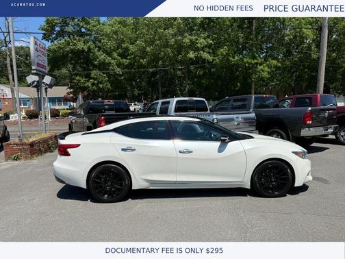 White 2016 Nissan Maxima 3.5 SR