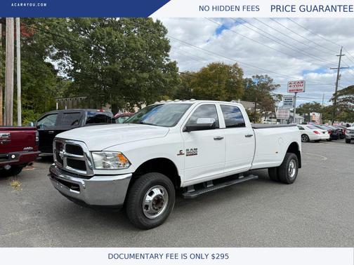 2017 RAM 3500 Tradesman Crew Cab 4x4 8' Box