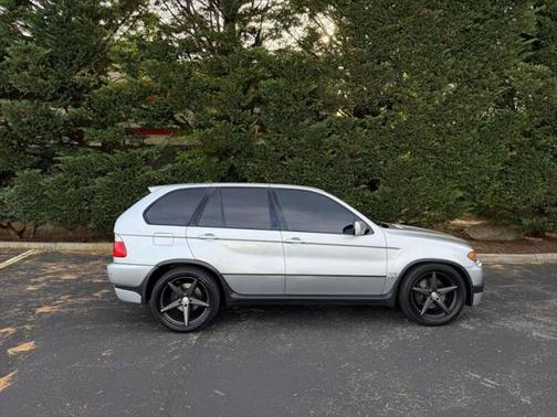 2004 BMW X5 4.8is