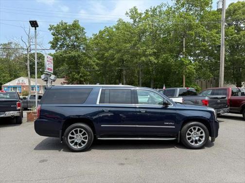 2017 GMC Yukon XL Denali