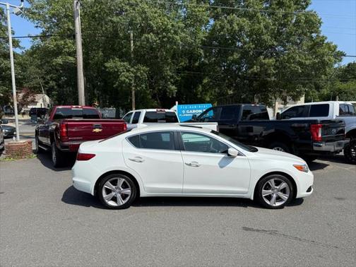 2014 Acura ILX 2.0L Technology