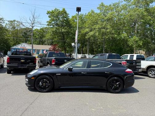 2010 Porsche Panamera 4S