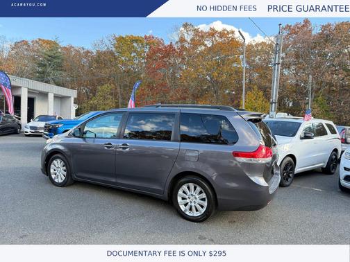 2011 Toyota Sienna LE