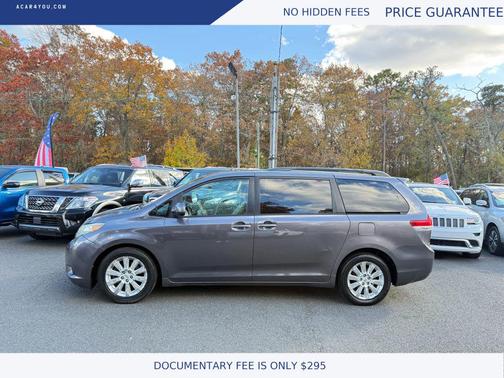 2011 Toyota Sienna LE