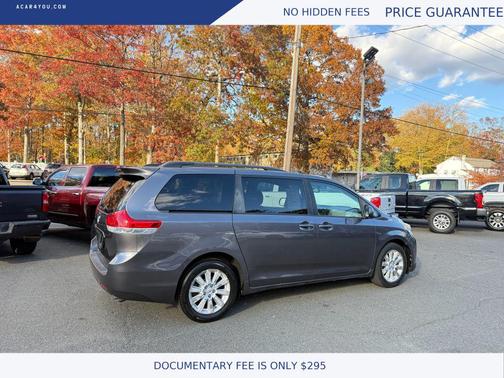 2011 Toyota Sienna LE