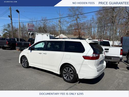 2019 Toyota Sienna XLE Premium