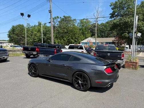 2015 Ford Mustang V6