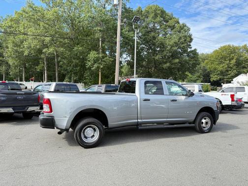 2021 RAM 3500 Tradesman Crew Cab 4x4 8' Box