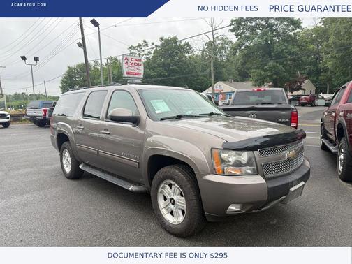Gray 2011 Chevrolet Suburban 1500 LT