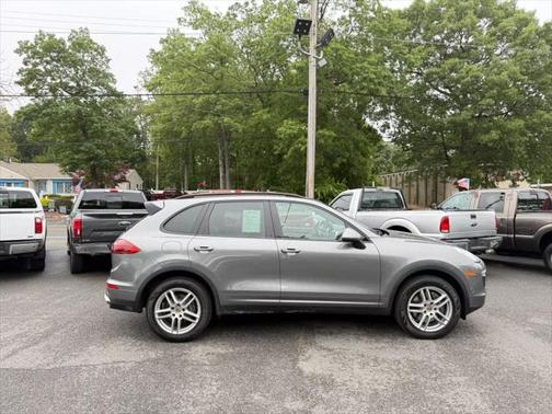 2016 Porsche Cayenne Base