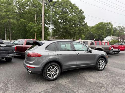 2016 Porsche Cayenne Base