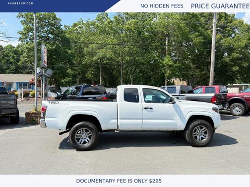 White 2022 Toyota Tacoma SR