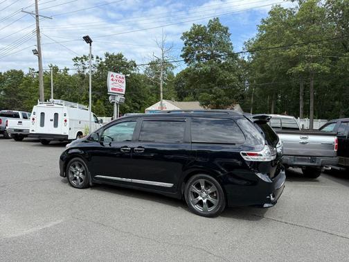 2017 Toyota Sienna SE Premium