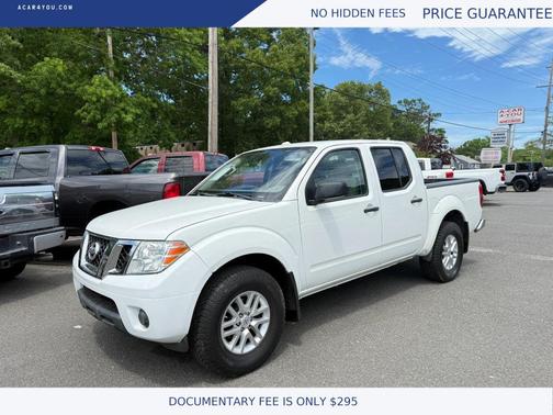 White 2018 Nissan Frontier SV