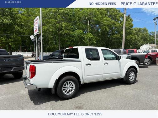 White 2018 Nissan Frontier SV
