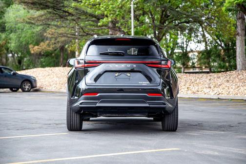 Caviar 2023 Lexus NX 350h Luxury