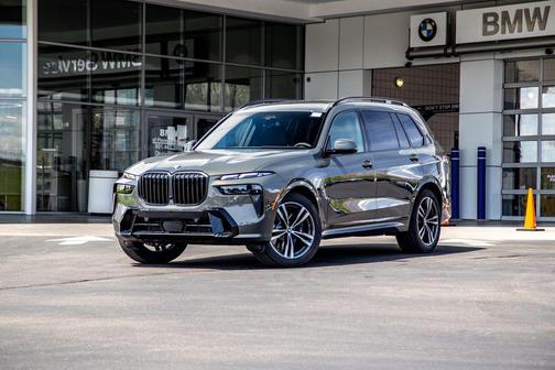 Dravit Grey Metallic 2026 BMW X7 xDrive40i