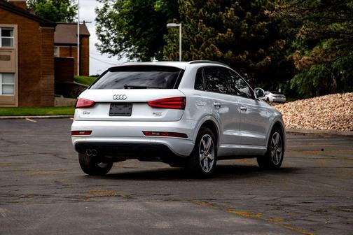 Glacier White 2015 Audi Q3 2.0T Premium Plus