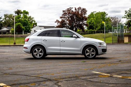 Glacier White 2015 Audi Q3 2.0T Premium Plus