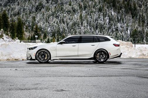 Alpine White 2026 BMW M5 Base