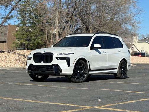 2024 BMW X7 xDrive40i