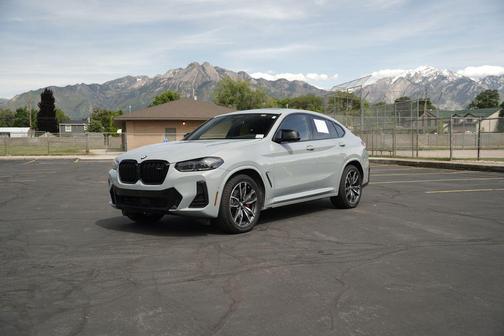 Brooklyn Grey Metallic 2023 BMW X4 M40i