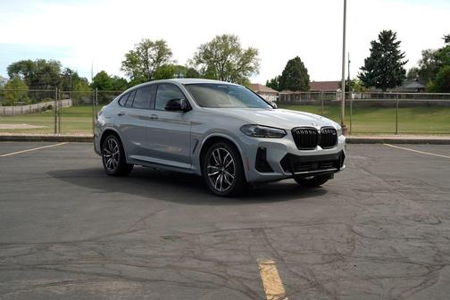 Brooklyn Grey Metallic 2023 BMW X4 M40i