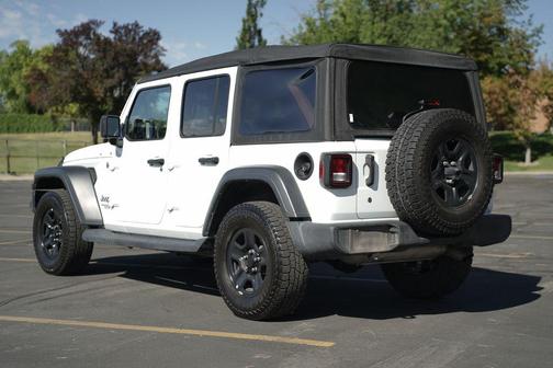 Bright White Clearcoat 2018 Jeep Wrangler Unlimited Sport