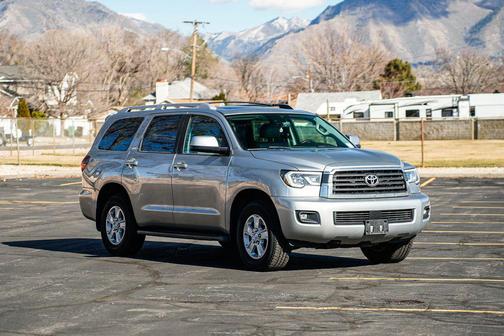 2020 Toyota Sequoia SR5