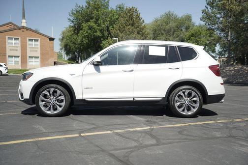 White Metallic 2017 BMW X3 xDrive28i