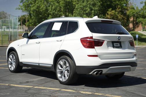 White Metallic 2017 BMW X3 xDrive28i